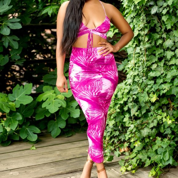 LAST CALL!!! 🚨 Stylish Tropical Skirt Set - Fuchsia/Combo - NWT - Picture 1 of 7
